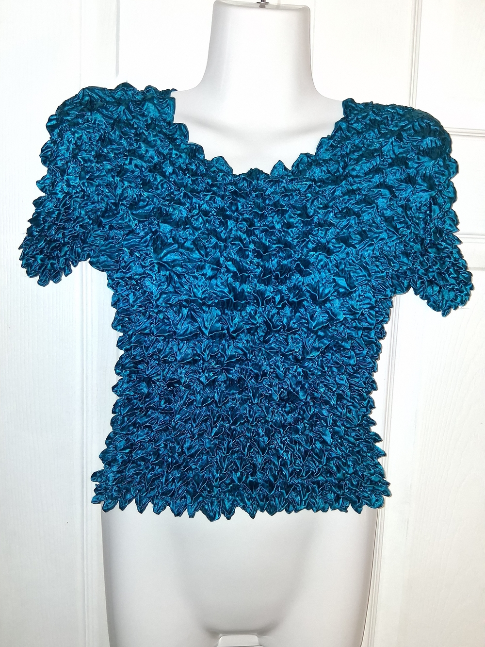 NWT Authentic Vintage Y2K Teal Popcorn Top